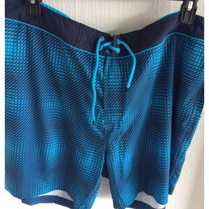 NWT Free Country, Size XXL, Mens Board Shorts, Style M79307, Inseam 7”.